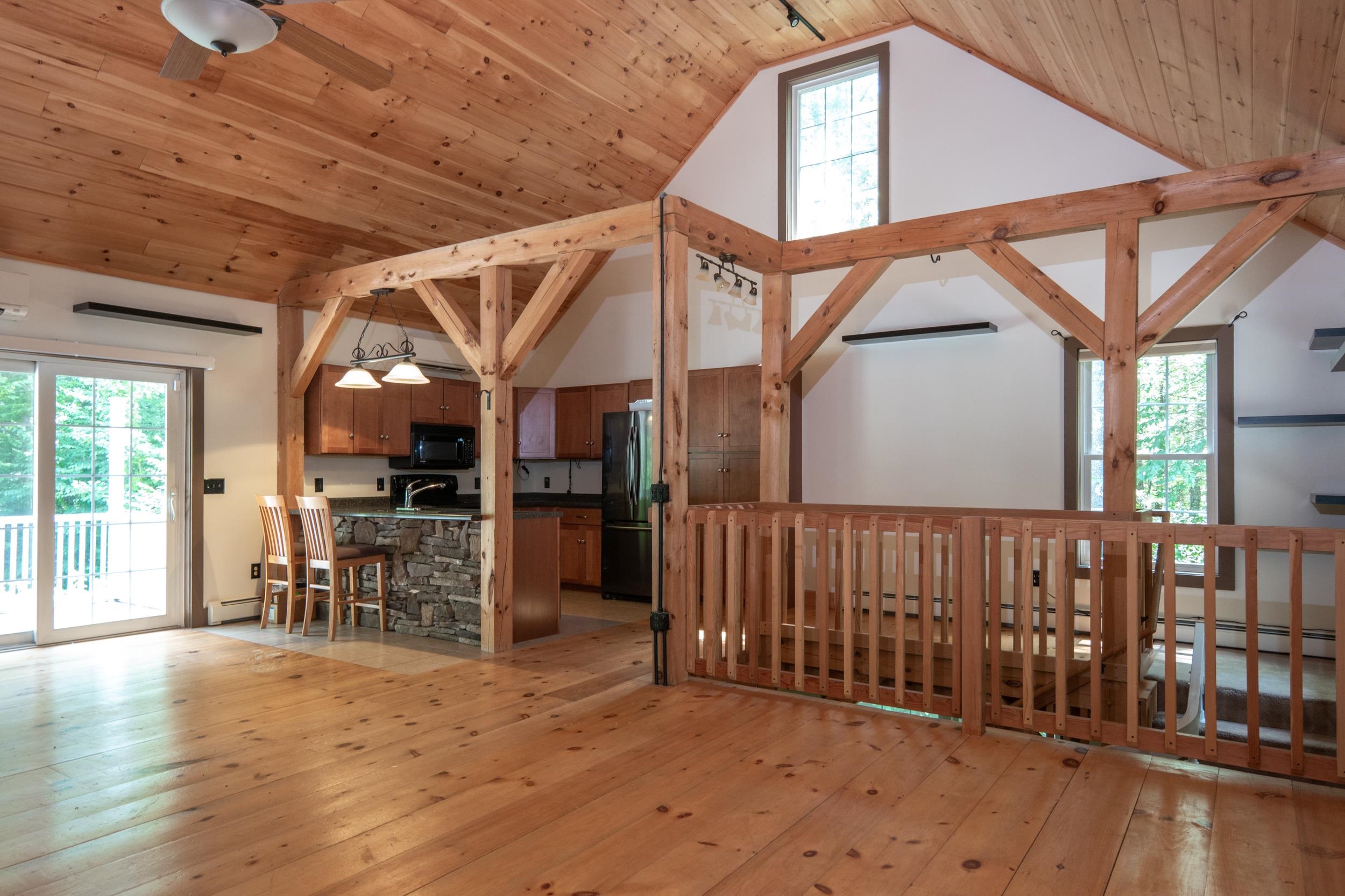51 Cross Road Sandown, NH 03873 - Photo 3 of 36
