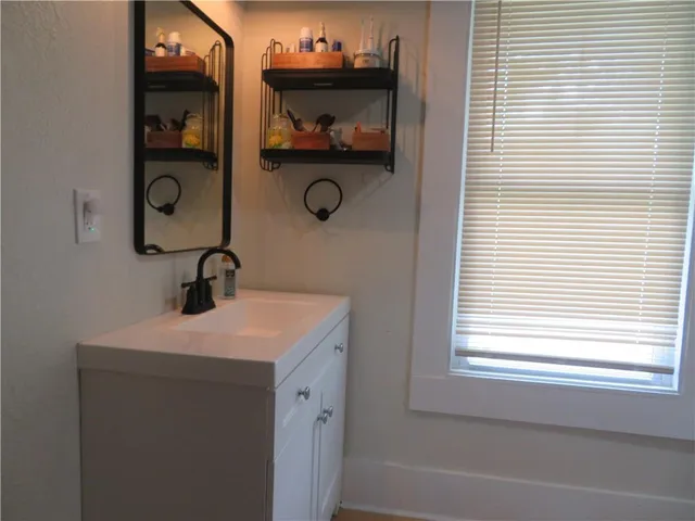 $249,000 | 205 West Wea Street, Paola, KS 66071