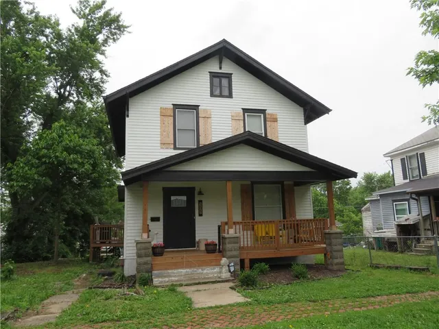 $249,000 | 205 West Wea Street, Paola, KS 66071