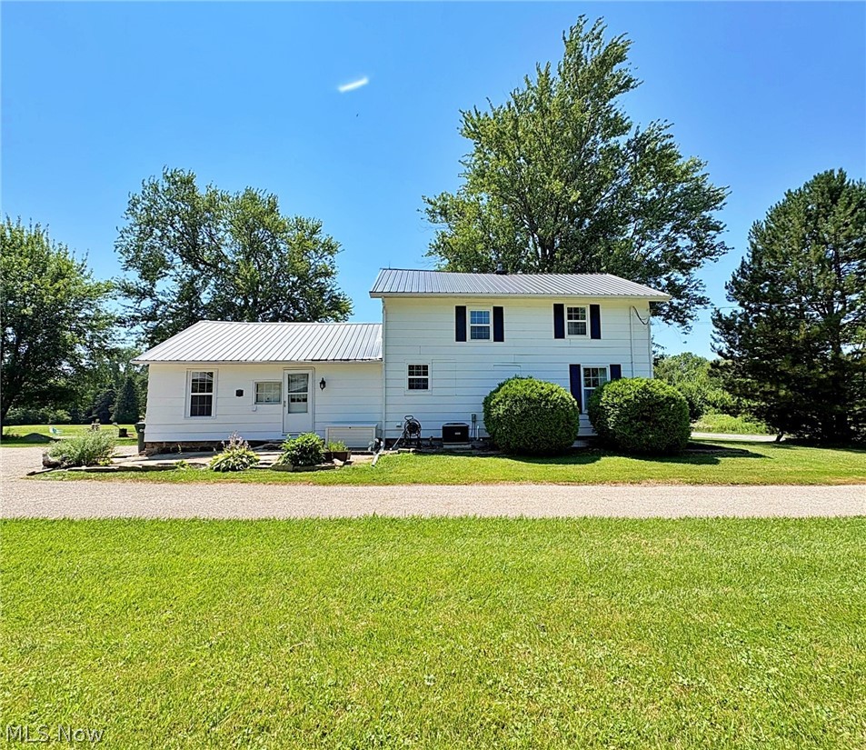 10677 Baumhart Road Amherst, OH 44001 - Photo 1 of 44