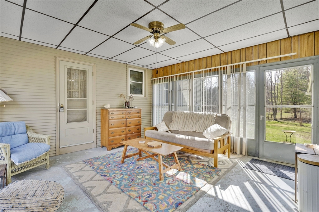 150 City View Road Westfield, MA 01085 - Photo 3 of 32