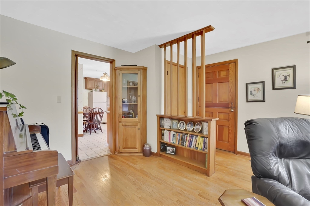 150 City View Road Westfield, MA 01085 - Photo 9 of 32