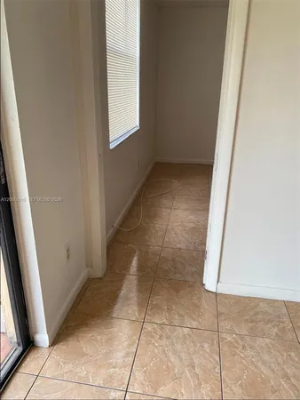 $2,100 | 14201 North Kendall Drive, Unit 407D, Miami, FL 33186