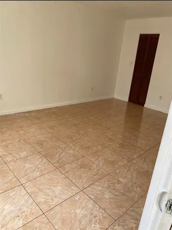 $2,100 | 14201 North Kendall Drive, Unit 407D, Miami, FL 33186