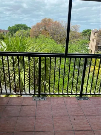 $2,100 | 14201 North Kendall Drive, Unit 407D, Miami, FL 33186