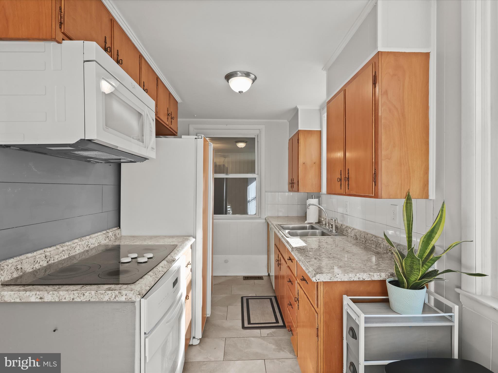 7718 Carter Road Sykesville, MD 21784 - Photo 13 of 39 Kitchen & Electric Cooking