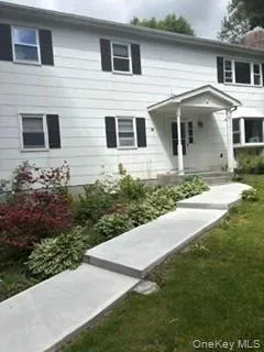 $3,200 | 30 Garden Road, Mahopac, NY 10541