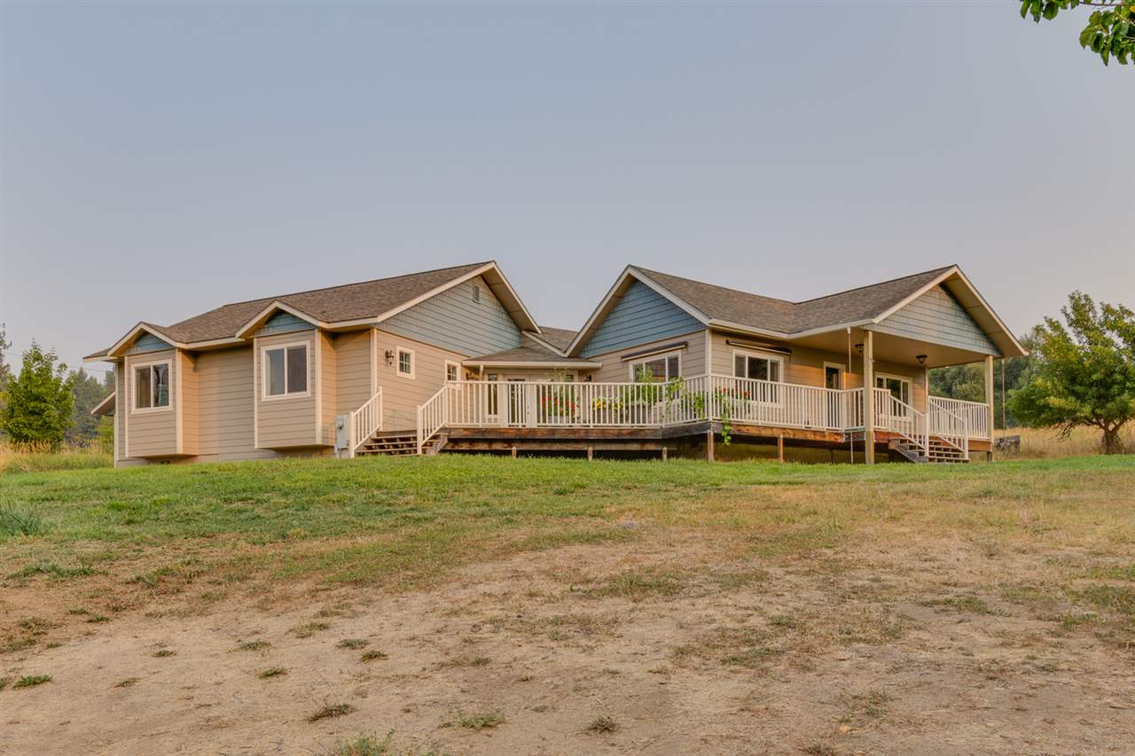 42515 North Boundary Road Elk, WA 99009 - Photo 1 of 20