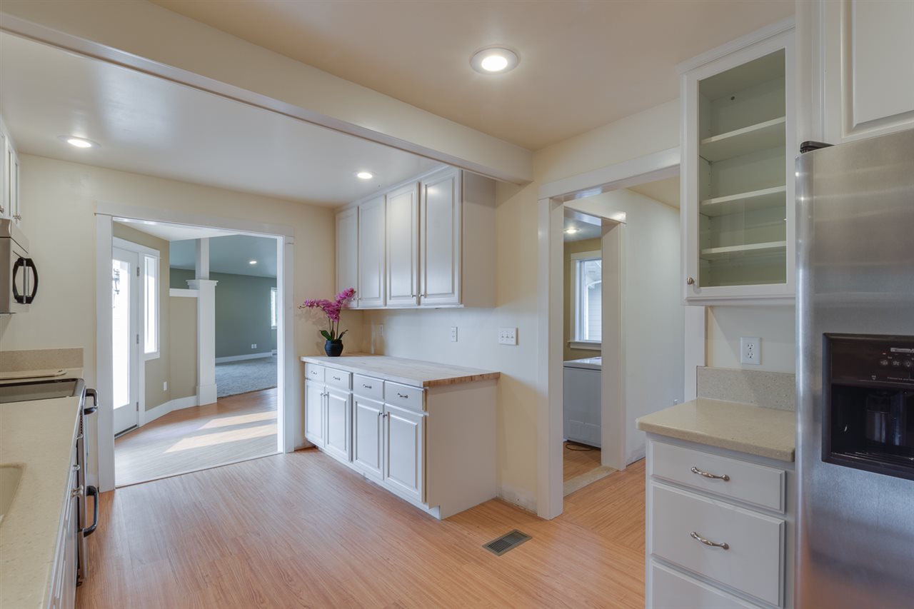 42515 North Boundary Road Elk, WA 99009 - Photo 9 of 20