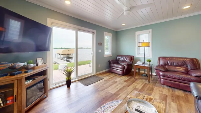 $319,000 | 27096 Little Floyd Lake Road, Unit 1, Detroit Lakes, MN 56501