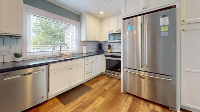 $319,000 | 27096 Little Floyd Lake Road, Unit 1, Detroit Lakes, MN 56501