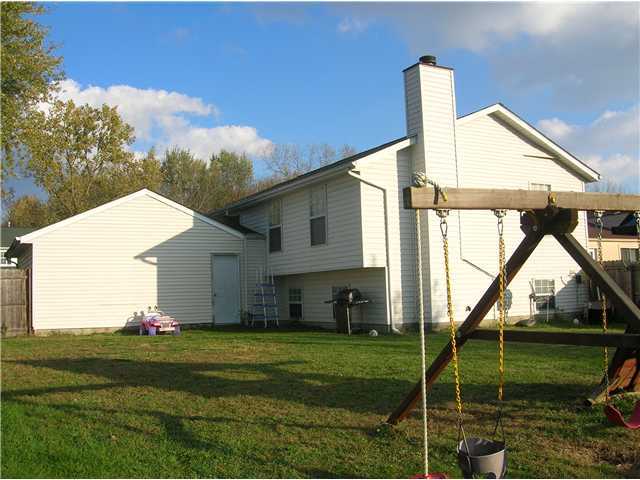 1871 Holly Ridge Road Columbus, OH 43219 - Photo 3 of 14