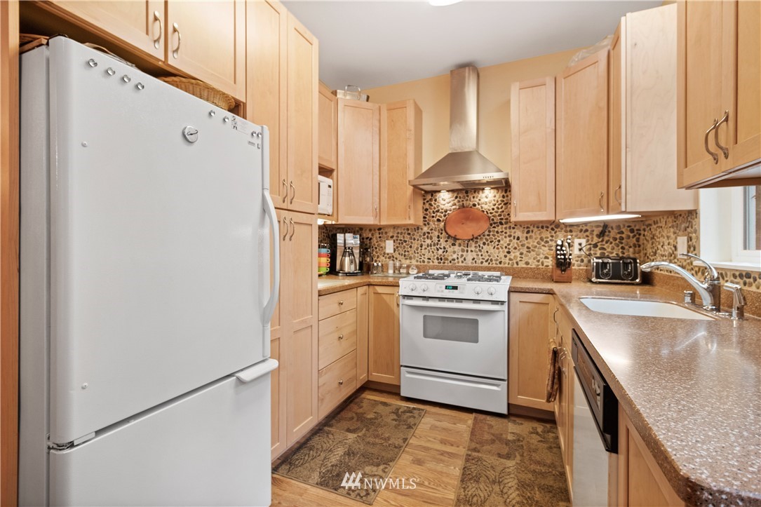 21008 Pinnacle Road Glacier, WA 98244 - Photo 7 of 24 Gallery Image 7