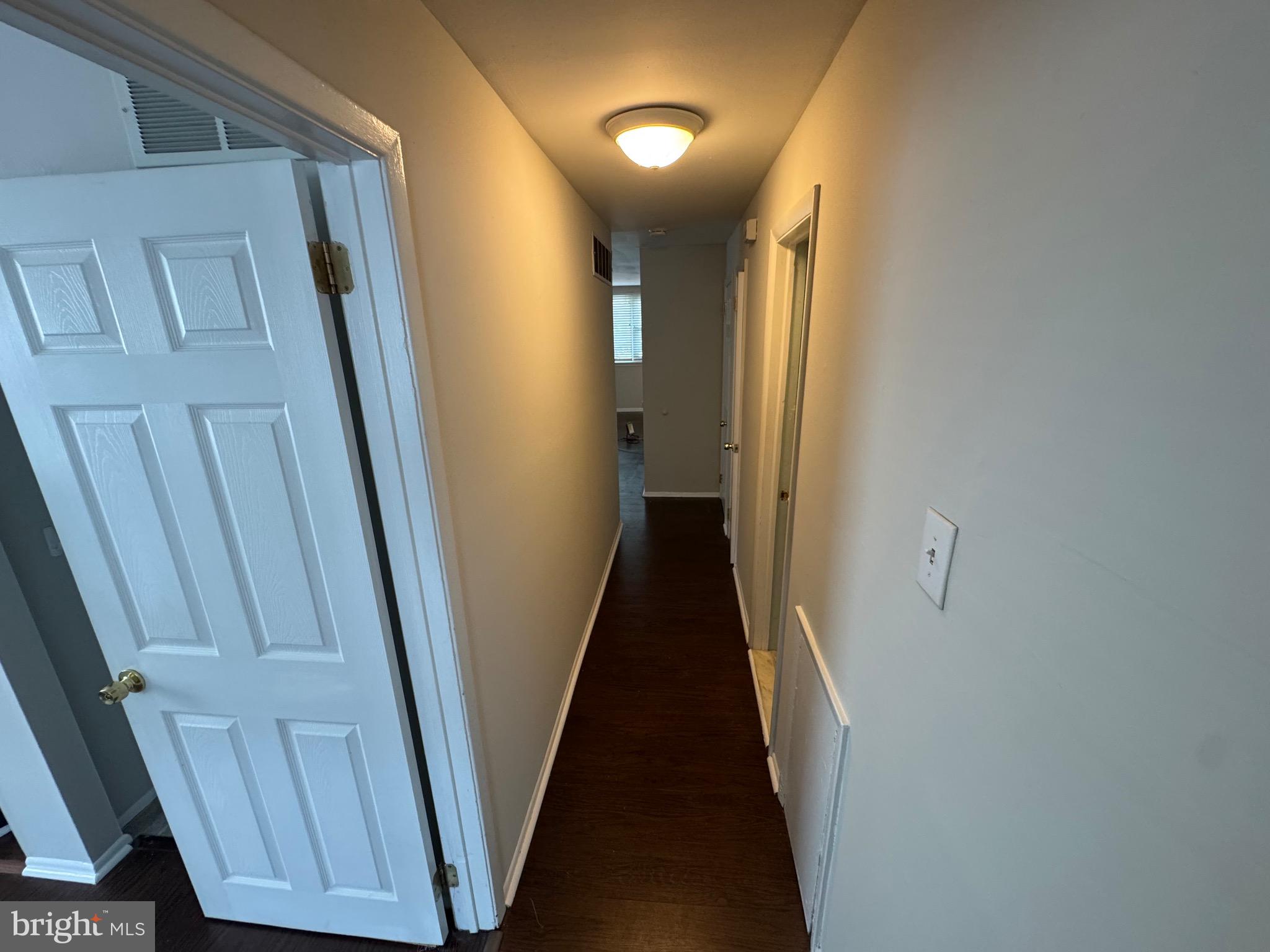 3627-00 Red Lion Road Philadelphia, PA 19154 - Photo 7 of 14 Lallway