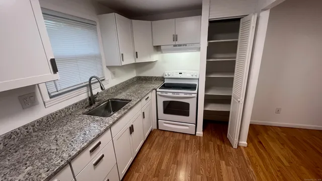 $1,800 | 14 Colonial Drive, Unit A, Rocky Hill, CT 06067