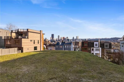 $375,000 | 514 West Jefferson Street, Central Northside, PA 15212