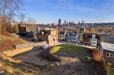 $375,000 | 514 West Jefferson Street, Central Northside, PA 15212