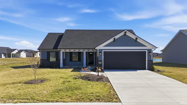 $369,900 | 862 Zenos Boulevard, Fort Wayne, IN 46818