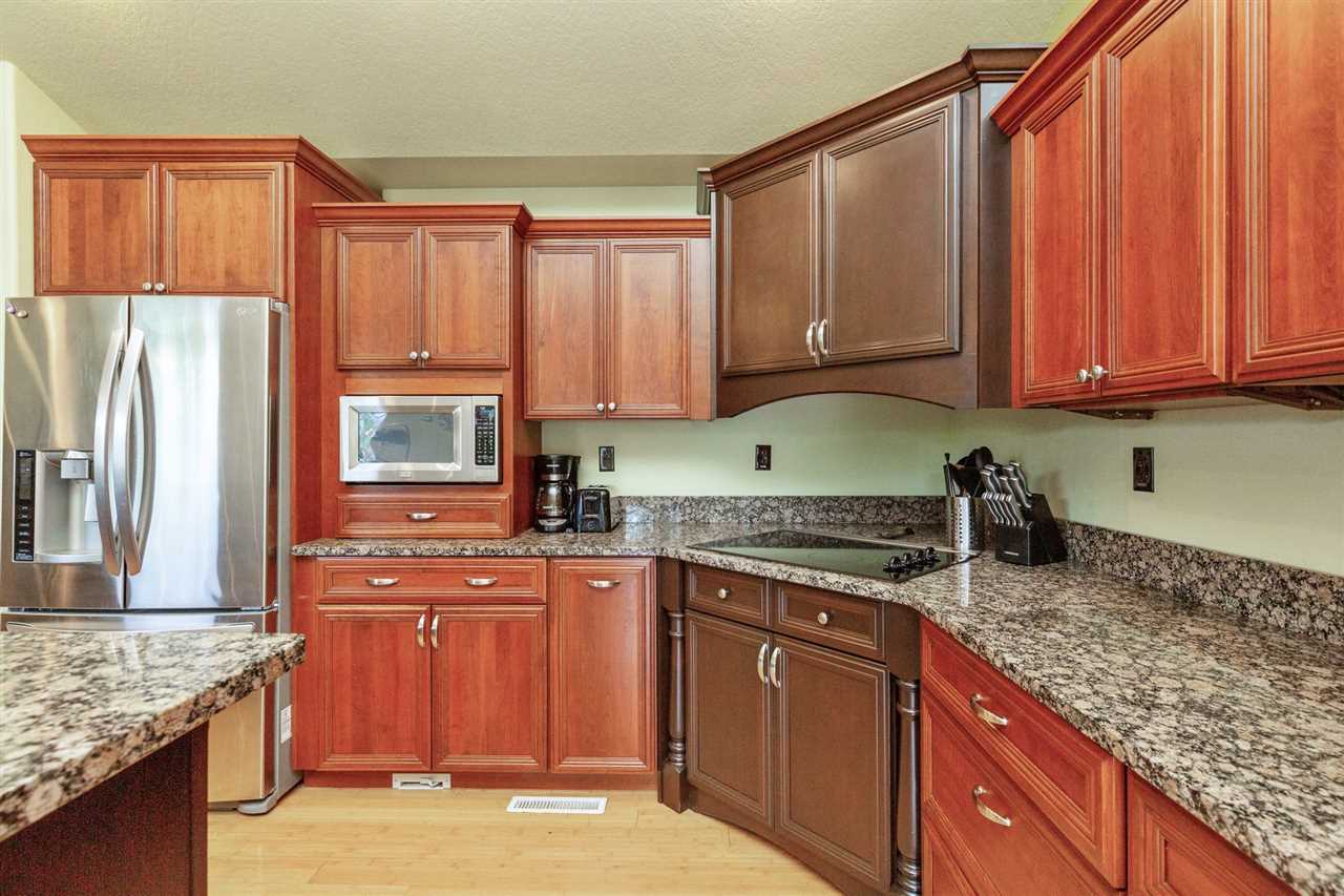 102 Arrowhead Ridge Denver, IA 50622 - Photo 5 of 20 Gallery Image 5