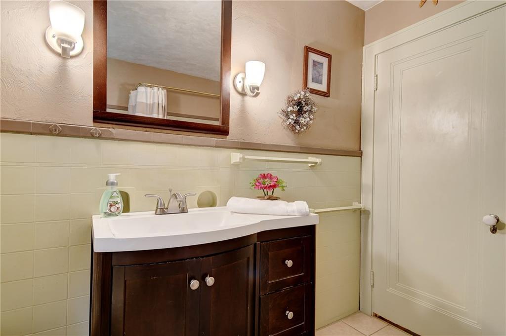 606 Cascade Road Forest Hills, PA 15221 - Photo 19 of 25 Gallery Image 19