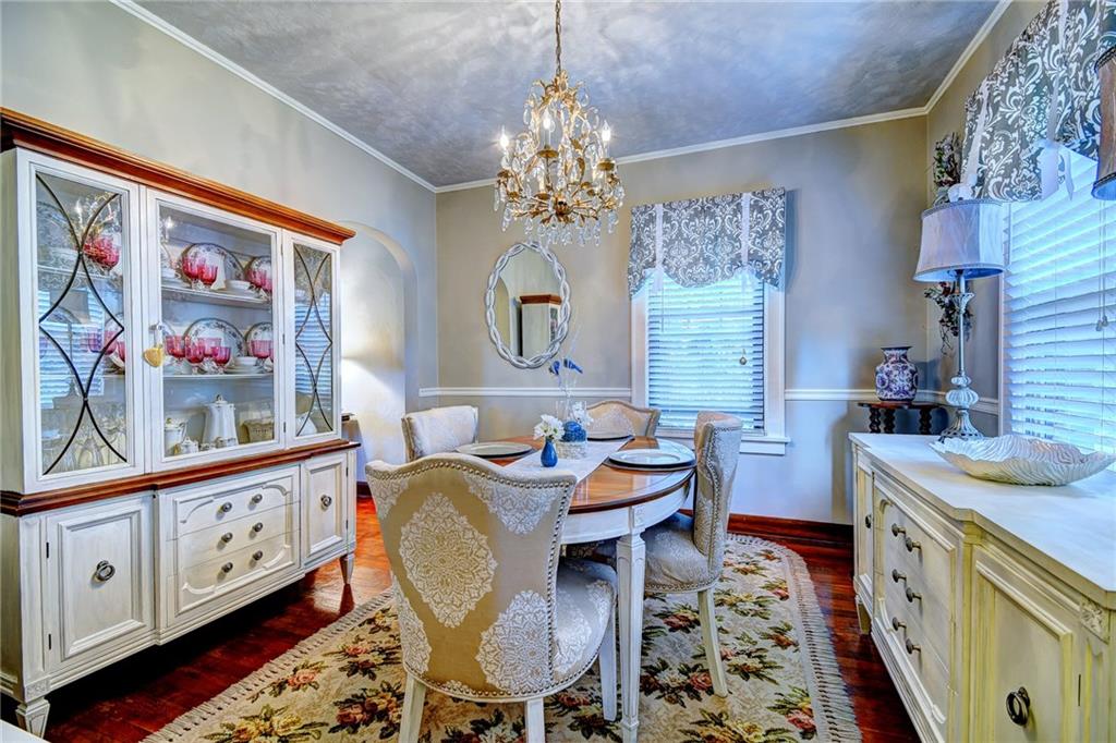606 Cascade Road Forest Hills, PA 15221 - Photo 9 of 25 Gallery Image 9
