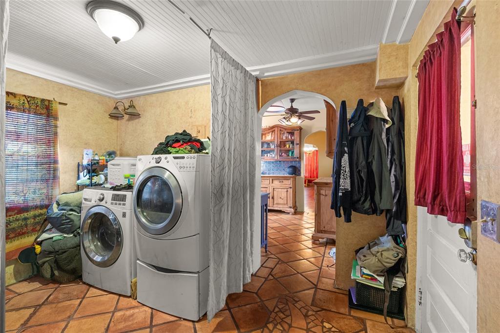 1321 28th Street North St. Petersburg, FL 33713 - Photo 16 of 31 a utility room with dryer and washer