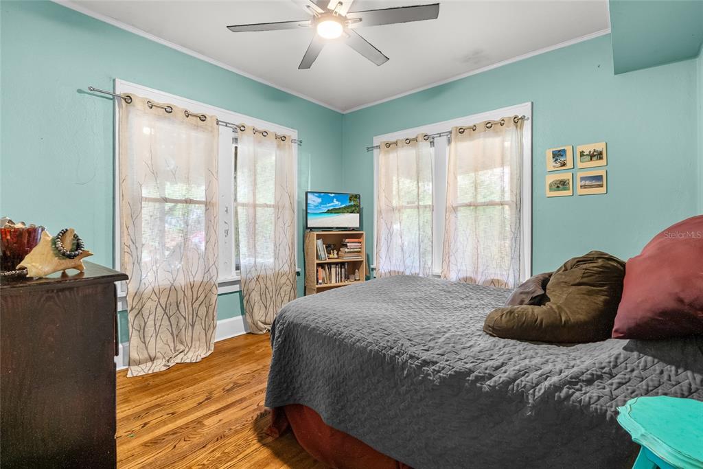 1321 28th Street North St. Petersburg, FL 33713 - Photo 21 of 31 a bedroom with a bed and a window