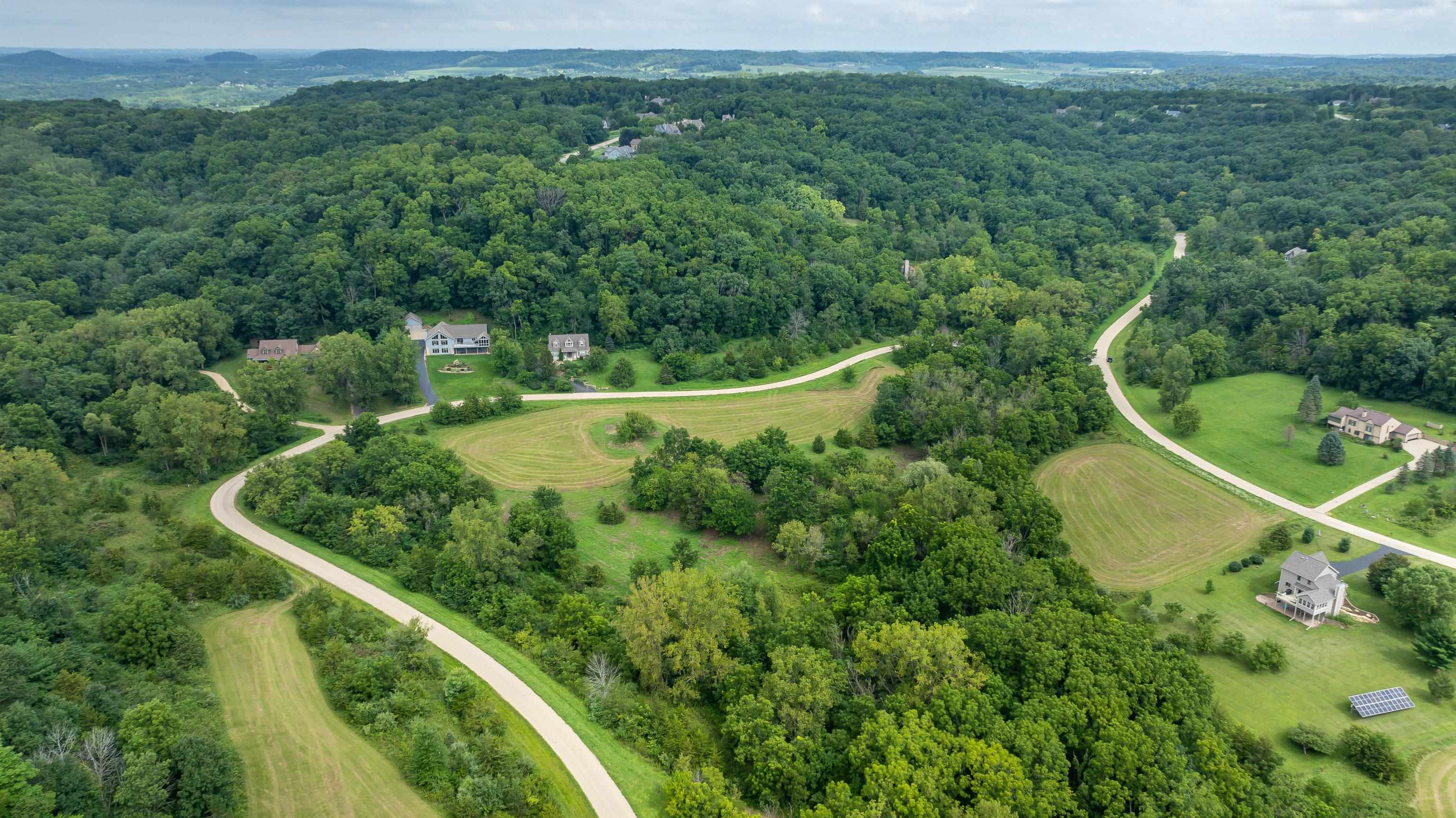 40 Heatherdowns Lane Galena, IL 61036 - Photo 8 of 13 an aerial view of residential houses with outdoor space and trees