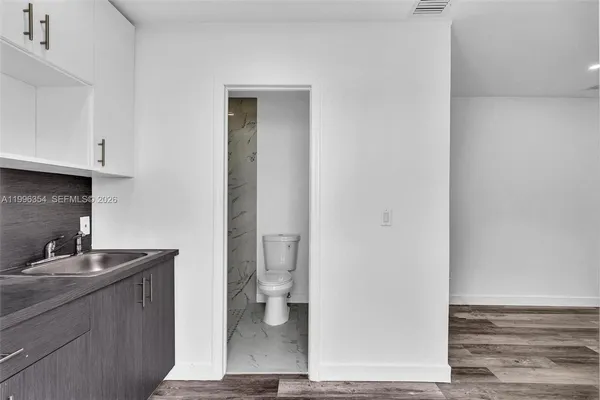 $1,200 | 6640 Evergreen Drive, Unit EFFICIENCY, Miramar, FL 33023