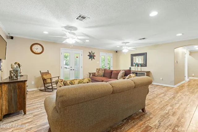 $199,999 | 14337 St Elmo Road, Erath, LA 70533