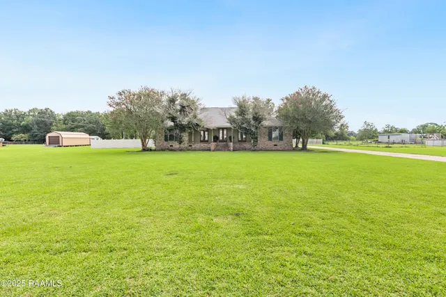 $210,000 | 14337 St Elmo Road, Erath, LA 70533