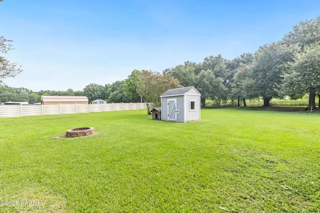 $199,999 | 14337 St Elmo Road, Erath, LA 70533
