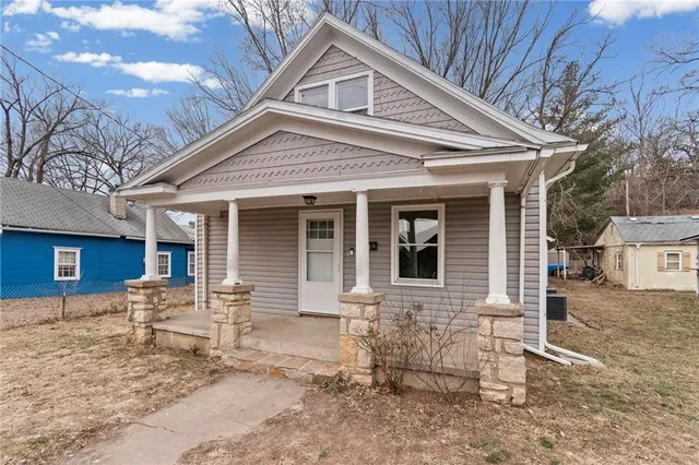 $179,000 | 118 Vaughn Street, Excelsior Springs, MO 64024