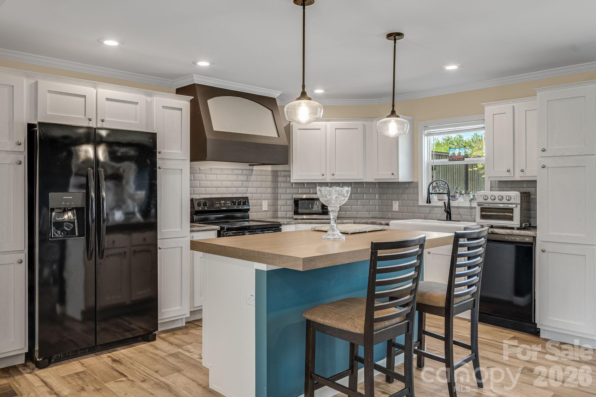 1923 Ridge Road Hendersonville, NC 28792 - Photo 14 of 31