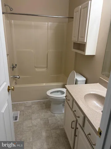 $2,200 | 1059 Rose Dale Lane, Dover, DE 19904