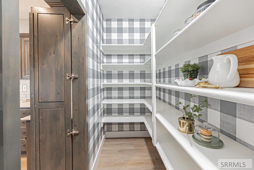 3184 Chartwell Garden Ammon, ID 83406 - Photo 11 of 53