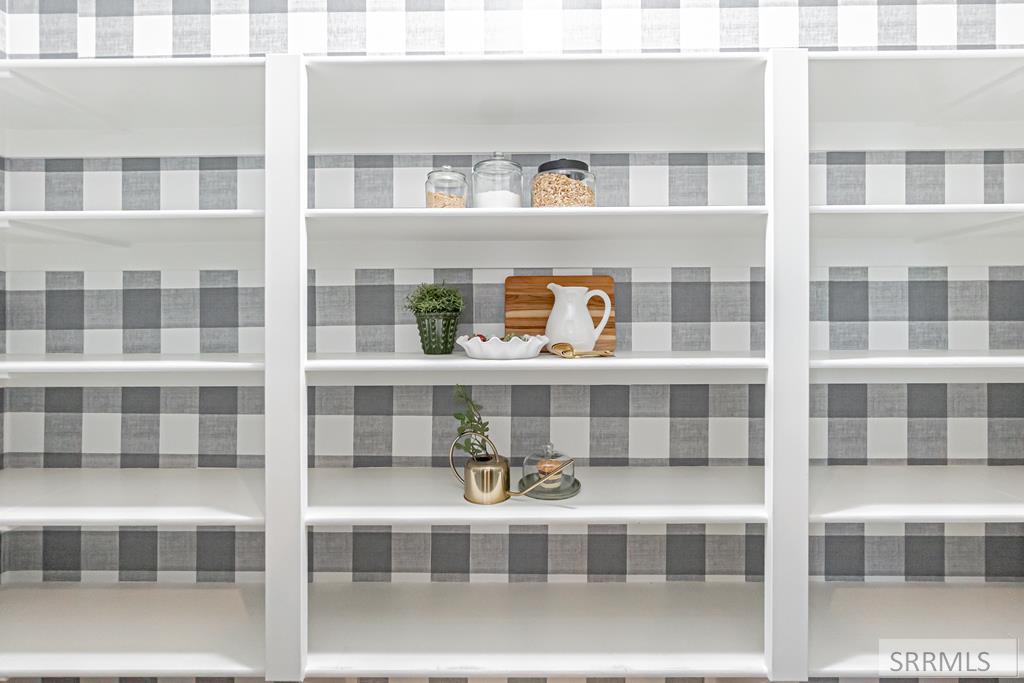 3184 Chartwell Garden Ammon, ID 83406 - Photo 12 of 53