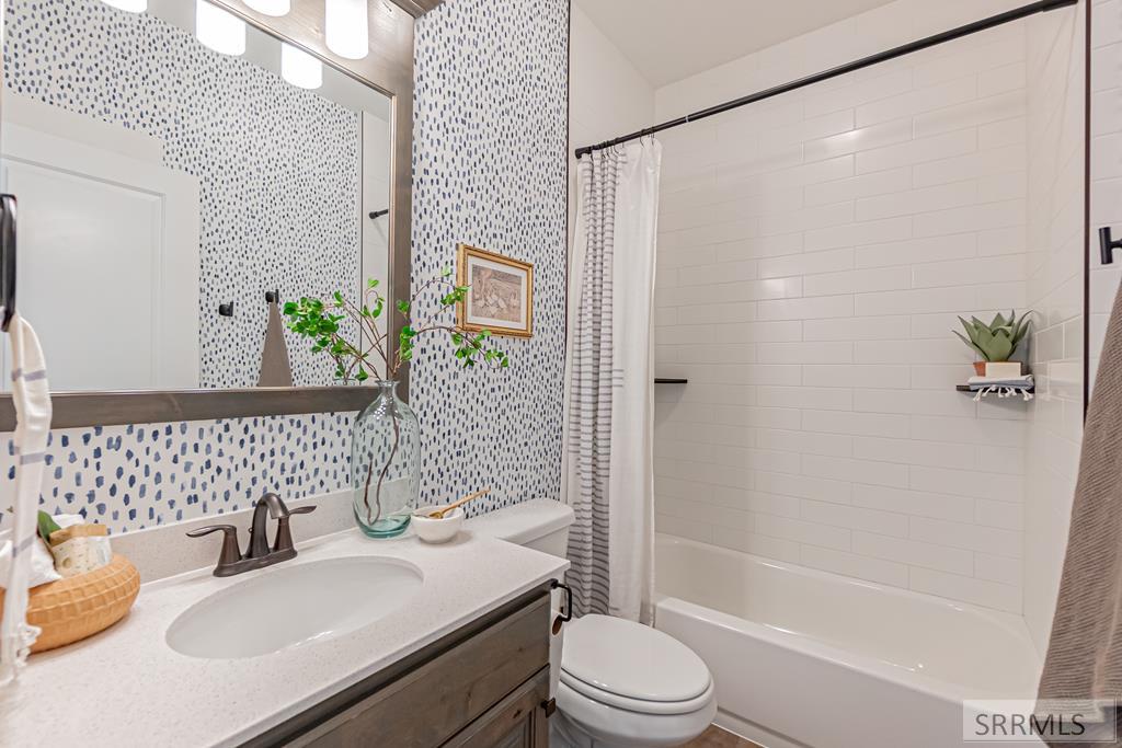 3184 Chartwell Garden Ammon, ID 83406 - Photo 26 of 53