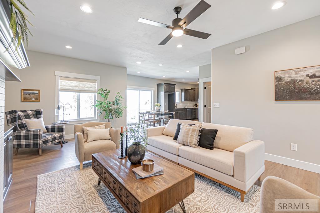 3184 Chartwell Garden Ammon, ID 83406 - Photo 3 of 53