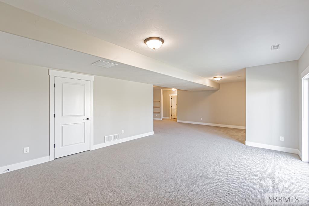 3184 Chartwell Garden Ammon, ID 83406 - Photo 36 of 53