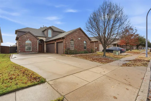 $429,900 | 2268 Laurel Forest Drive, Fort Worth, TX 76177