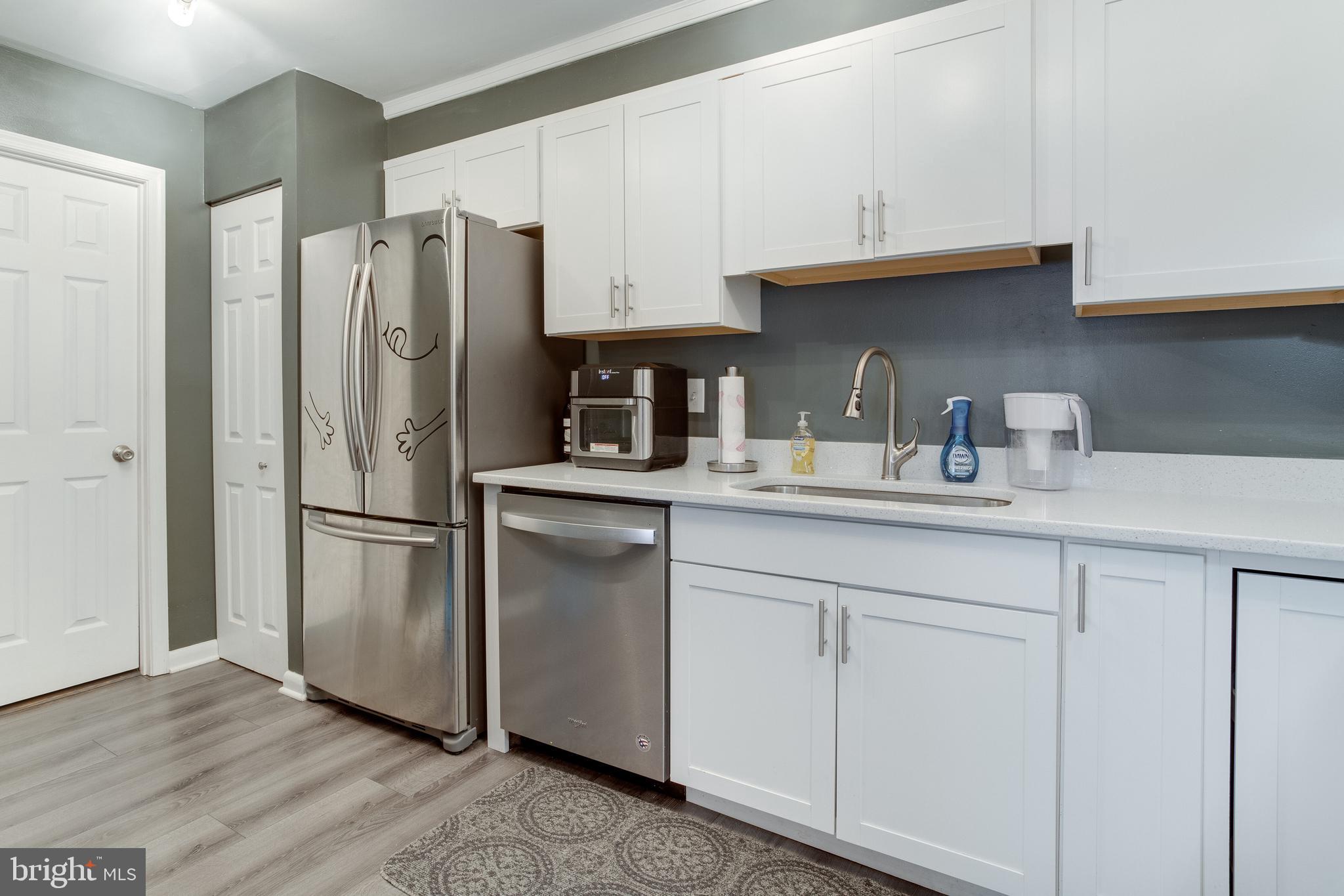11457 Appledowre Way, Unit 2 Germantown, MD 20876 - Photo 20 of 35 Updated Kitchen w/ & ss appliances