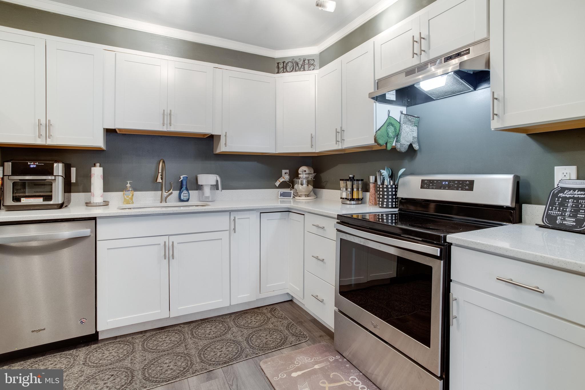 11457 Appledowre Way, Unit 2 Germantown, MD 20876 - Photo 21 of 35 Updated Kitchen w/ & ss appliances