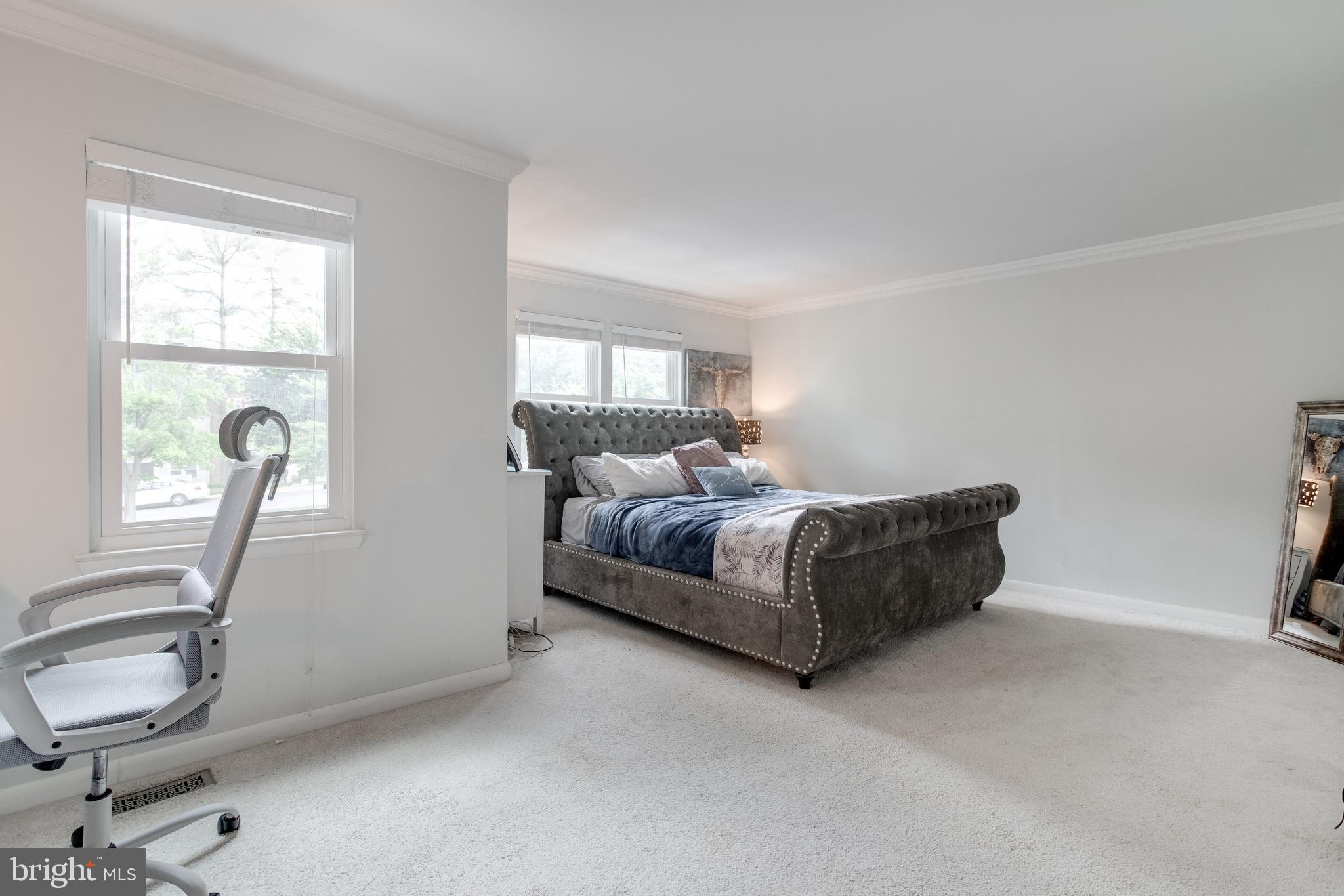 11457 Appledowre Way, Unit 2 Germantown, MD 20876 - Photo 28 of 35 2nd level Owners suite with sitting/office area