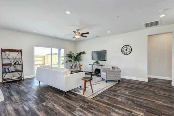 $564,402 | 937 Norman Road, Galt, CA 95632