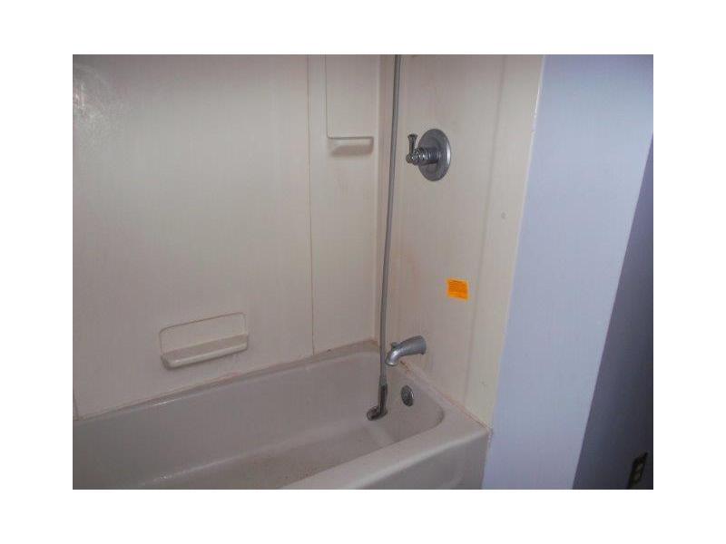 3556 Ellwood Road New Castle, PA 16101 - Photo 13 of 25 Full Bath.