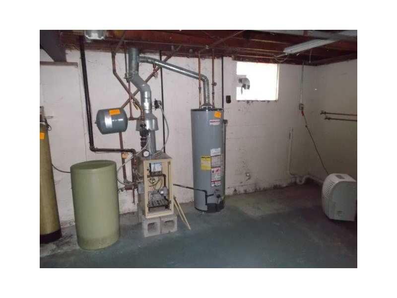 3556 Ellwood Road New Castle, PA 16101 - Photo 24 of 25 Other. HWT - HVAC