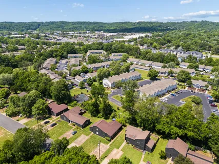 $319,900 | 520 Doral Country Drive, Nashville, TN 37221