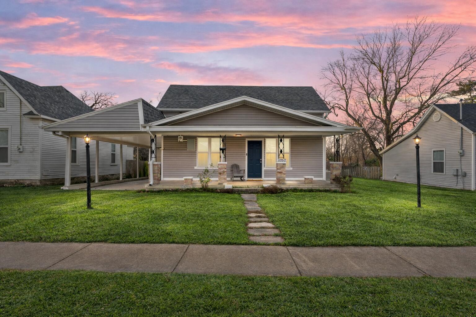 1050 East Locust Street Springfield, MO 65803 - Photo 1 of 1 1050 E Locust