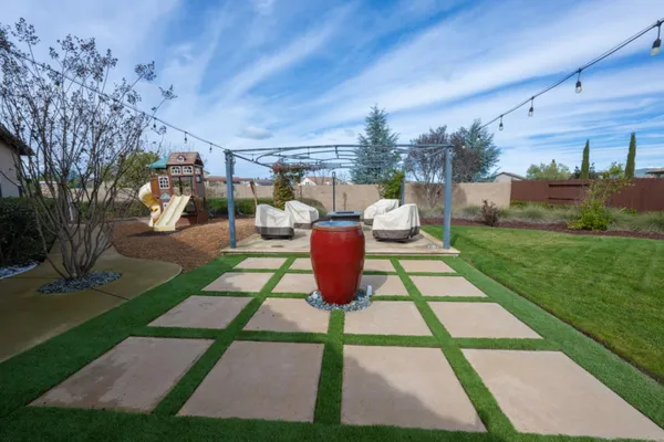 $915,000 | 3205 Lexington Avenue, Clovis, CA 93619